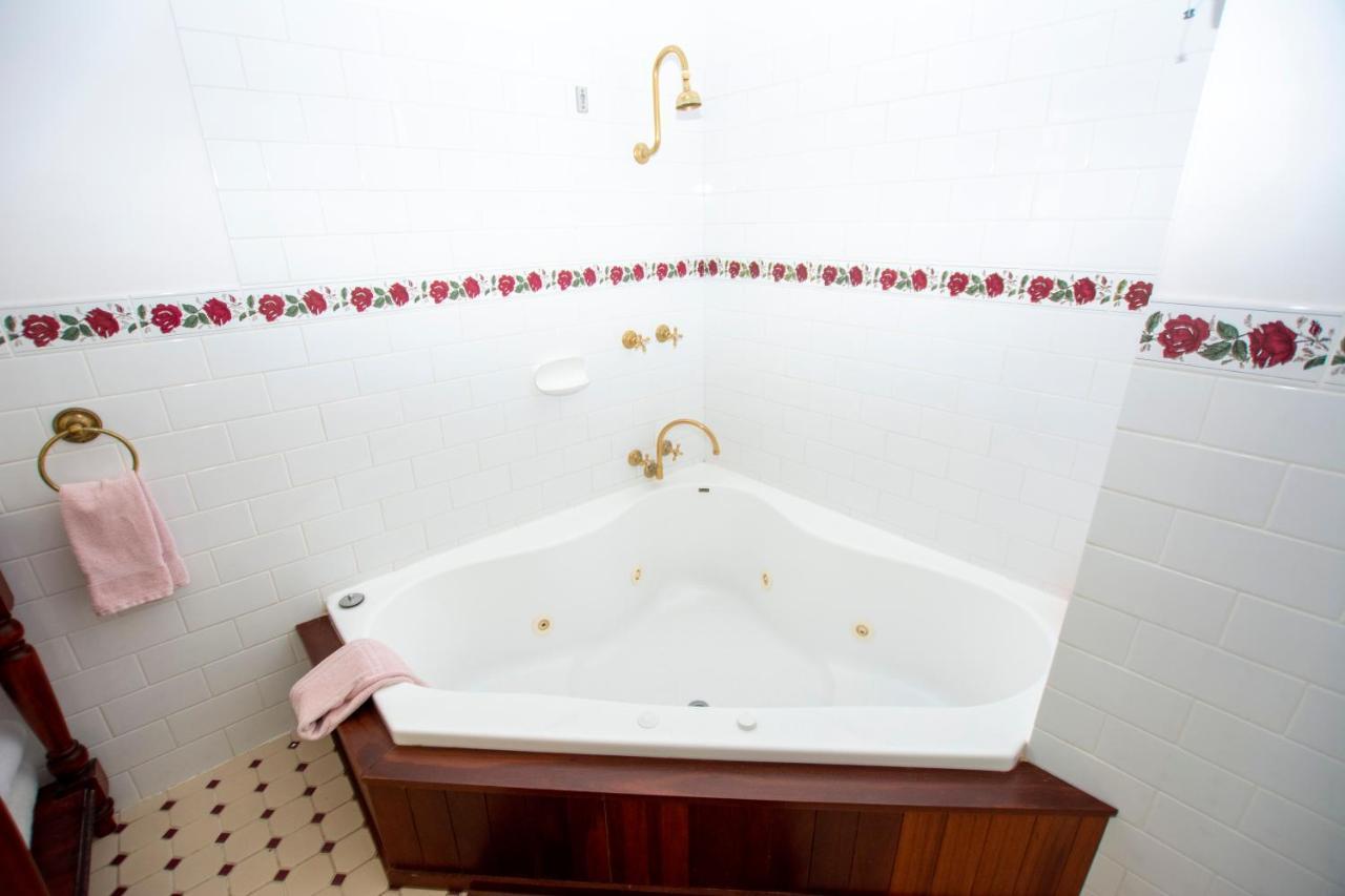 Rosebridge House Bed & Breakfast Adult Retreat Gooseberry Hill Zewnętrze zdjęcie